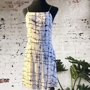 𝅺$10$ add on OLIVE & Oak white & black lightweight  dress open strappy back